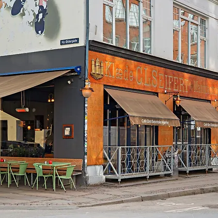 Sanders Downtown Lägenhet